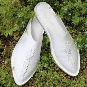 NEW Free People Nova Flats White Mules Slip-On Shoes size 38 7.5 7 1/2